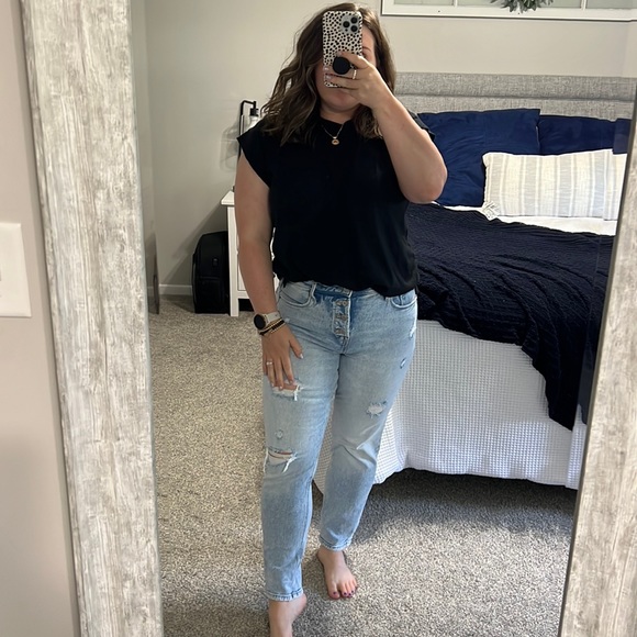 Old Navy Jeans | High Rise, Slim Straight - Picture 2 of 8